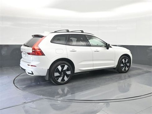 Used 2024 Volvo XC60 T8 Ultimate w/ Protection Package Premier image 15