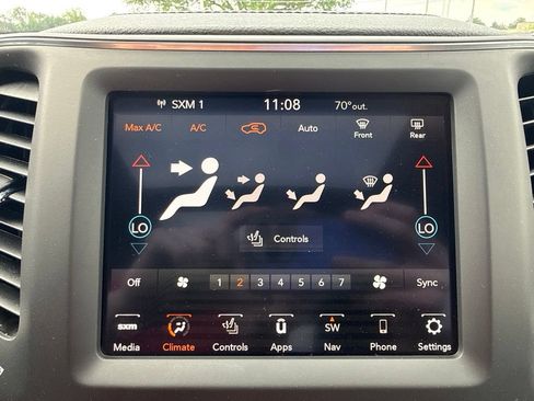Used 2023 Jeep Cherokee Altitude Lux w/ Lux Elite Package AWD/4WD image 43