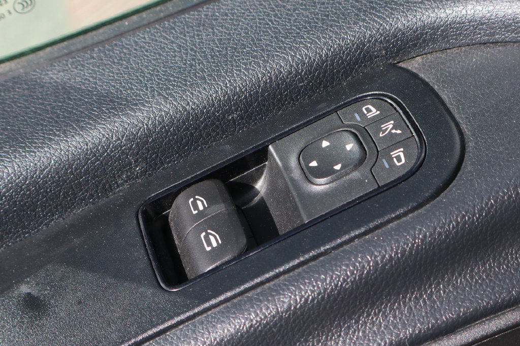 Used 2023 Mercedes-Benz Sprinter 2500 image 18