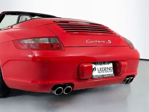 Used 2005 Porsche 911 Carrera S RWD image 9