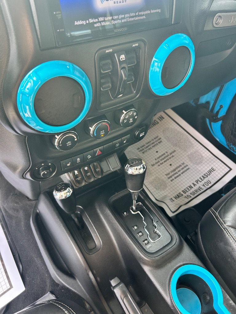 Used 2017 Jeep Wrangler Unlimited Sport AWD/4WD image 12