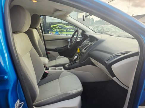 Used 2013 Ford Focus SE FWD image 12