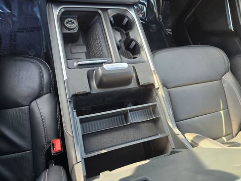 Certified 2025 Ford Expedition Max Platinum image 28