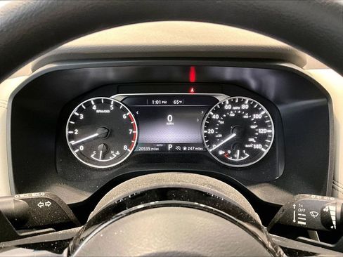 Used 2023 Nissan Rogue SV AWD/4WD image 13