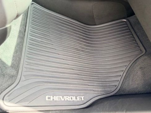 Used 2022 Chevrolet Traverse Premier AWD/4WD image 38