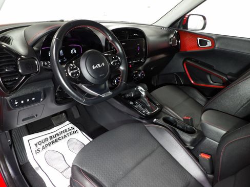 Used 2024 Kia Soul GT-Line FWD image 9