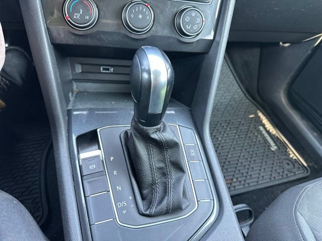 Used 2019 Volkswagen Tiguan S FWD image 32