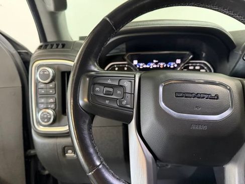 Used 2022 GMC Sierra 3500 Denali w/ Denali Black Diamond Edition AWD/4WD image 18
