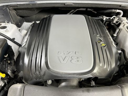 Used 2023 Dodge Durango R/T w/ Tow 'N Go Package AWD/4WD image 31