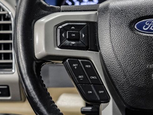 Used 2017 Ford F250 Lariat w/ Chrome Package image 16