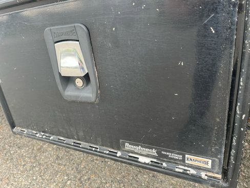 Used 2015 Chevrolet Silverado 3500 W/T AWD/4WD image 15