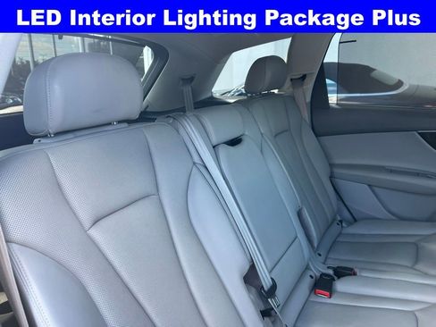 Used 2017 Audi Q7 3.0T Prestige w/ Prestige Package image 10