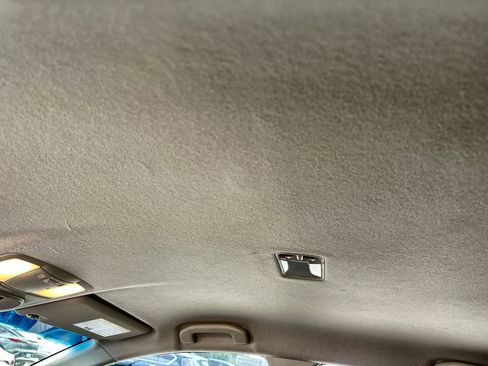 Used 2013 Nissan Rogue S FWD image 19