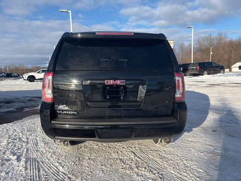 Used 2019 GMC Yukon SLT w/ Premium Edition image 4