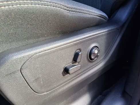 Used 2021 RAM 1500 Lone Star image 16