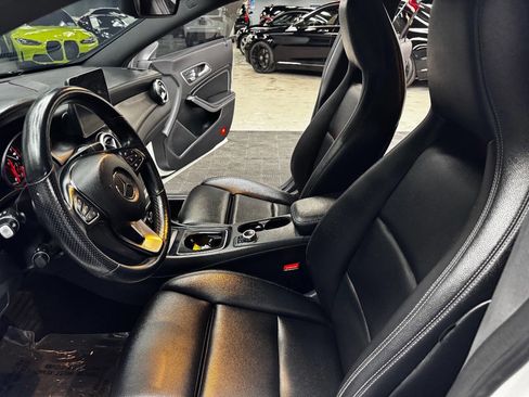 Used 2019 Mercedes-Benz CLA 250 image 32