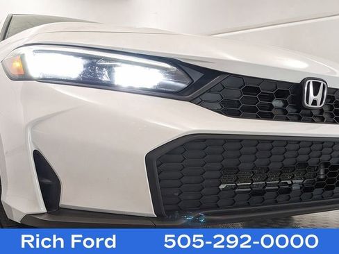 Used 2025 Honda Civic Sport image 22