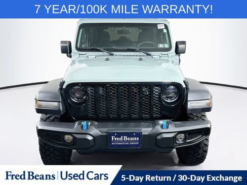 Used 2023 Jeep Wrangler Unlimited w/ Cold Weather Group AWD/4WD image 2