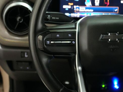 Used 2024 Chevrolet Colorado ZR2 w/ Technology Package AWD/4WD image 22