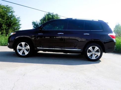 Used 2013 Toyota Highlander Limited image 11