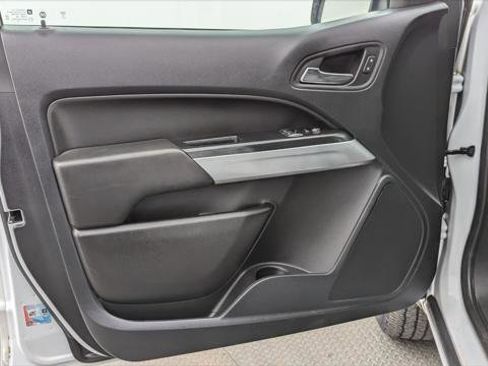 Used 2022 Chevrolet Colorado LT w/ Fleet Safety Package image 13