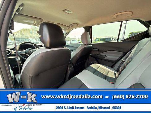 Used 2024 Nissan Kicks SR w/ SR Premium Package FWD image 23