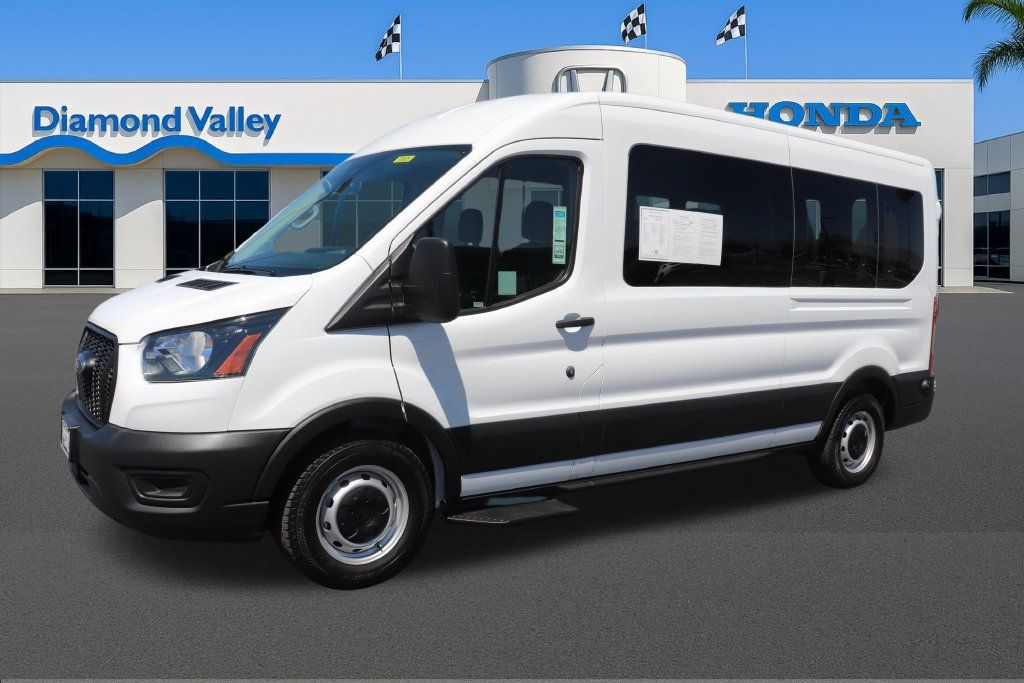 Used 2025 Ford Transit 350 XL RWD image 3