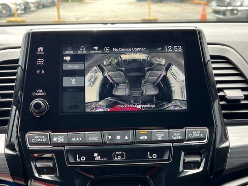 Used 2023 Honda Odyssey Elite image 19