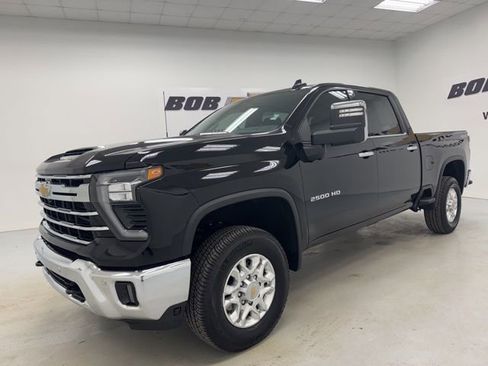 Used 2025 Chevrolet Silverado 2500 LTZ w/ LTZ Plus Package image 1