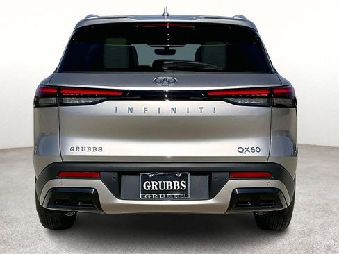 Certified 2025 INFINITI QX60 Luxe w/ Vision Package image 6
