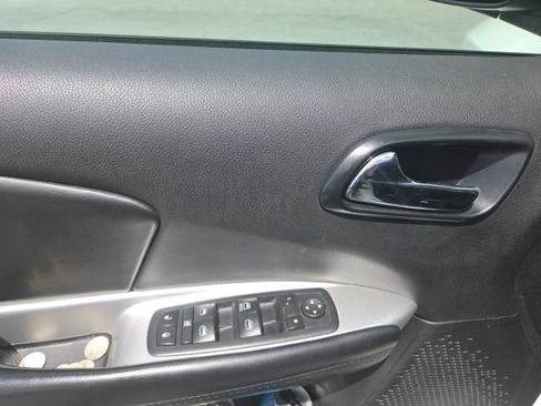 Used 2017 Dodge Journey Crossroad FWD image 9