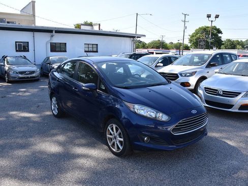 Used 2016 Ford Fiesta SE w/ Equipment Group 201A FWD image 7