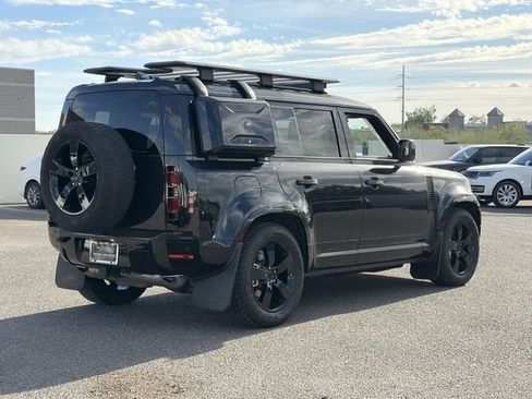 Used 2024 Land Rover Defender 110 X-Dynamic SE AWD/4WD image 29