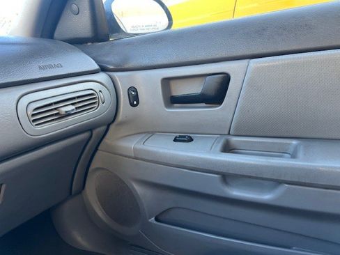 Used 2007 Ford Taurus SE FWD image 11