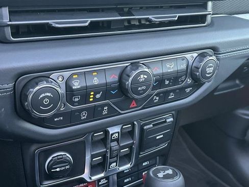 New 2026 Jeep Wrangler Unlimited Rubicon image 32