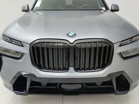 Used 2024 BMW X7 xDrive40i w/ M Sport Package image 8