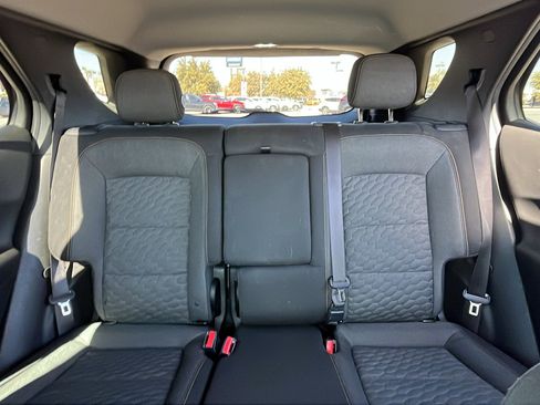 Used 2018 Chevrolet Equinox LT image 23