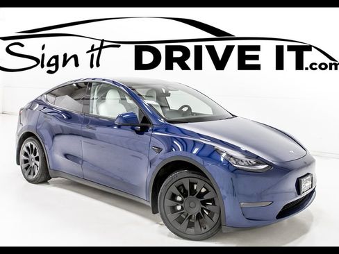 Used 2021 Tesla Model Y Long Range AWD/4WD image 1