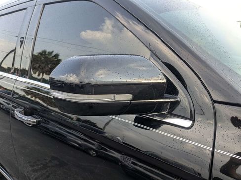 Used 2019 Ford Expedition Limited RWD image 12