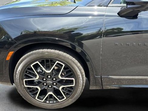 Used 2023 Chevrolet Blazer RS w/ Driver Confidence II Package FWD image 33