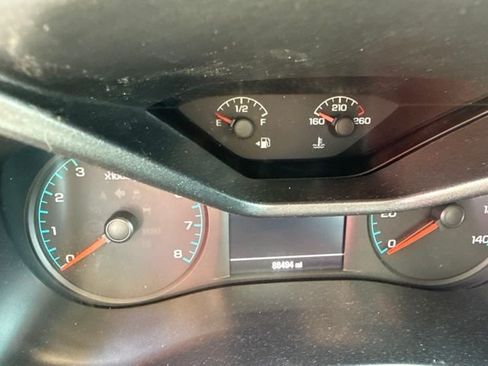 Used 2018 GMC Canyon 2WD Crew Cab w/ Convenience Package image 9
