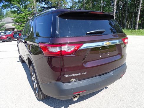 Used 2018 Chevrolet Traverse AWD LT w/ 2LT image 10