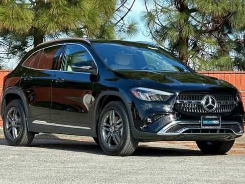 Certified 2026 Mercedes-Benz GLA 250 image 2
