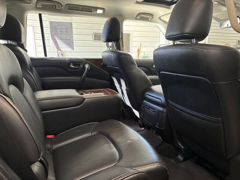 Used 2019 INFINITI QX80 Luxe w/ Proassist Package image 32