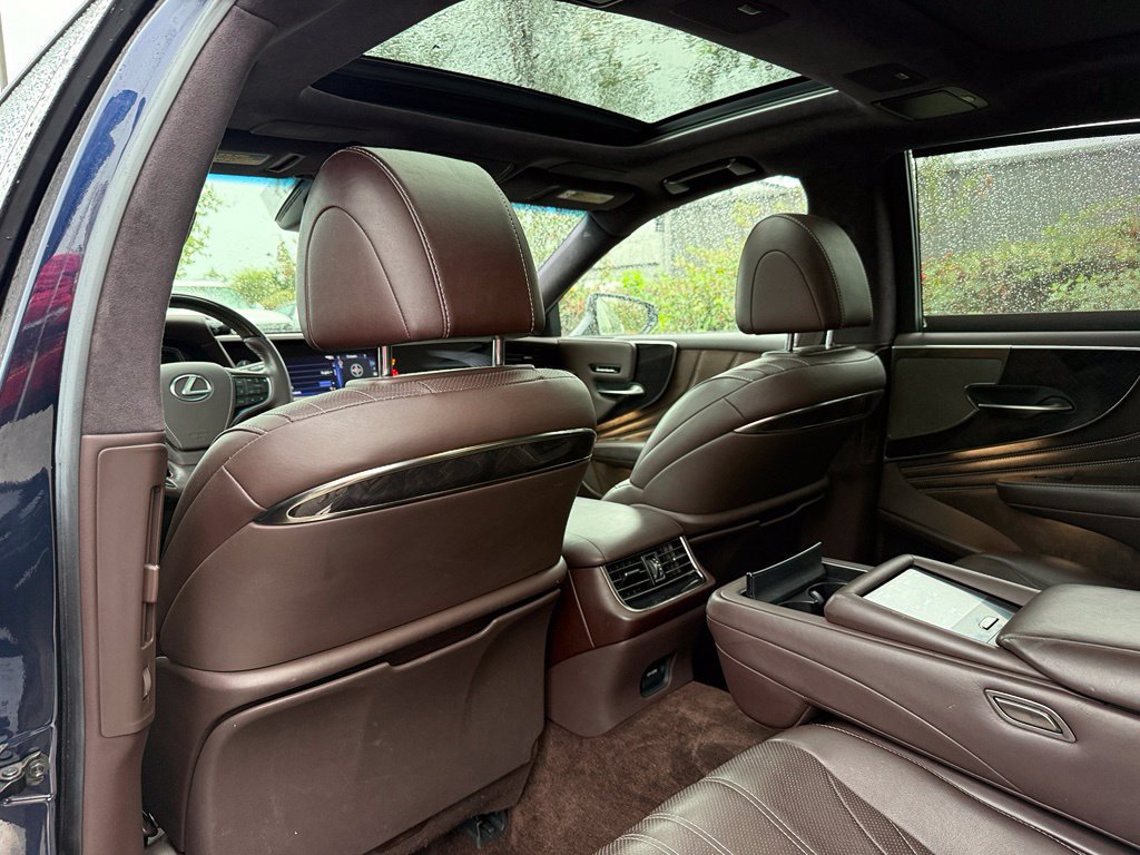 Used 2018 Lexus LS 500 w/ Luxury Package RWD image 38