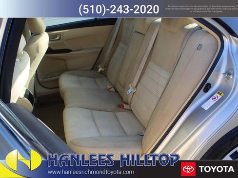 Used 2015 Toyota Camry LE image 14