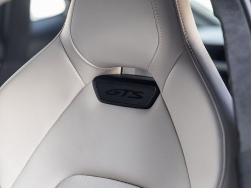 Used 2025 Porsche Panamera GTS image 30