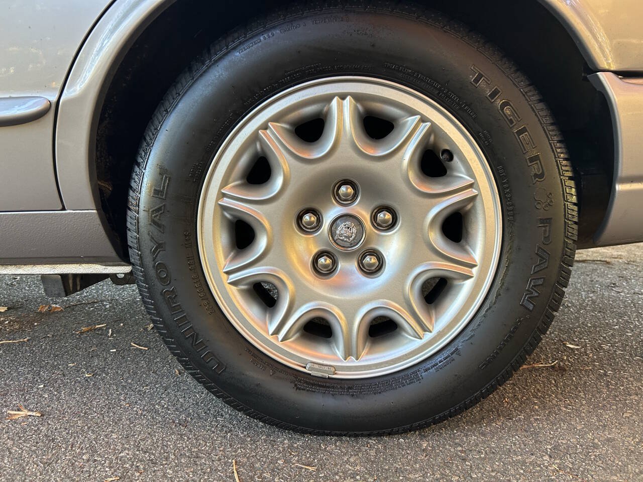 Used 2000 Jaguar XJ8 RWD image 19