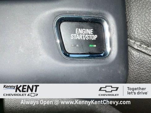 Certified 2023 GMC Acadia SLT w/ Preferred Package image 24