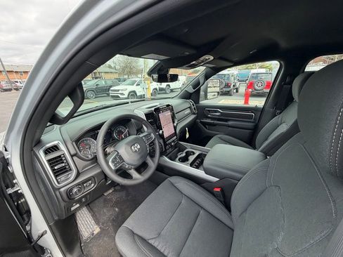 New 2026 RAM 1500 4x4 Crew Cab image 10